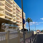 Carihuela Beachfront Penthouse, Unique Views 아파트
