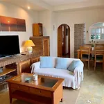 Carihuela Beachfront Penthouse, Unique Views 아파트