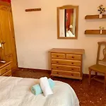 Carihuela Beachfront Penthouse, Unique Views 토레몰리노스