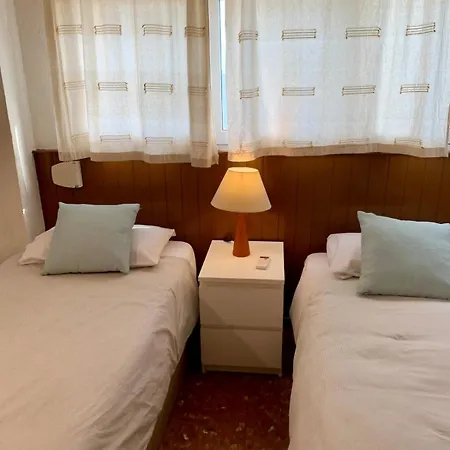 Carihuela Beachfront Penthouse, Unique Views Daire Torremolinos