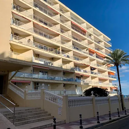 Carihuela Beachfront Penthouse, Unique Views * 토레몰리노스