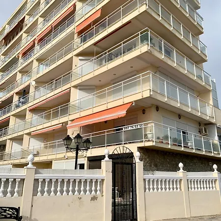 Carihuela Beachfront Penthouse, Unique Views Daire *
